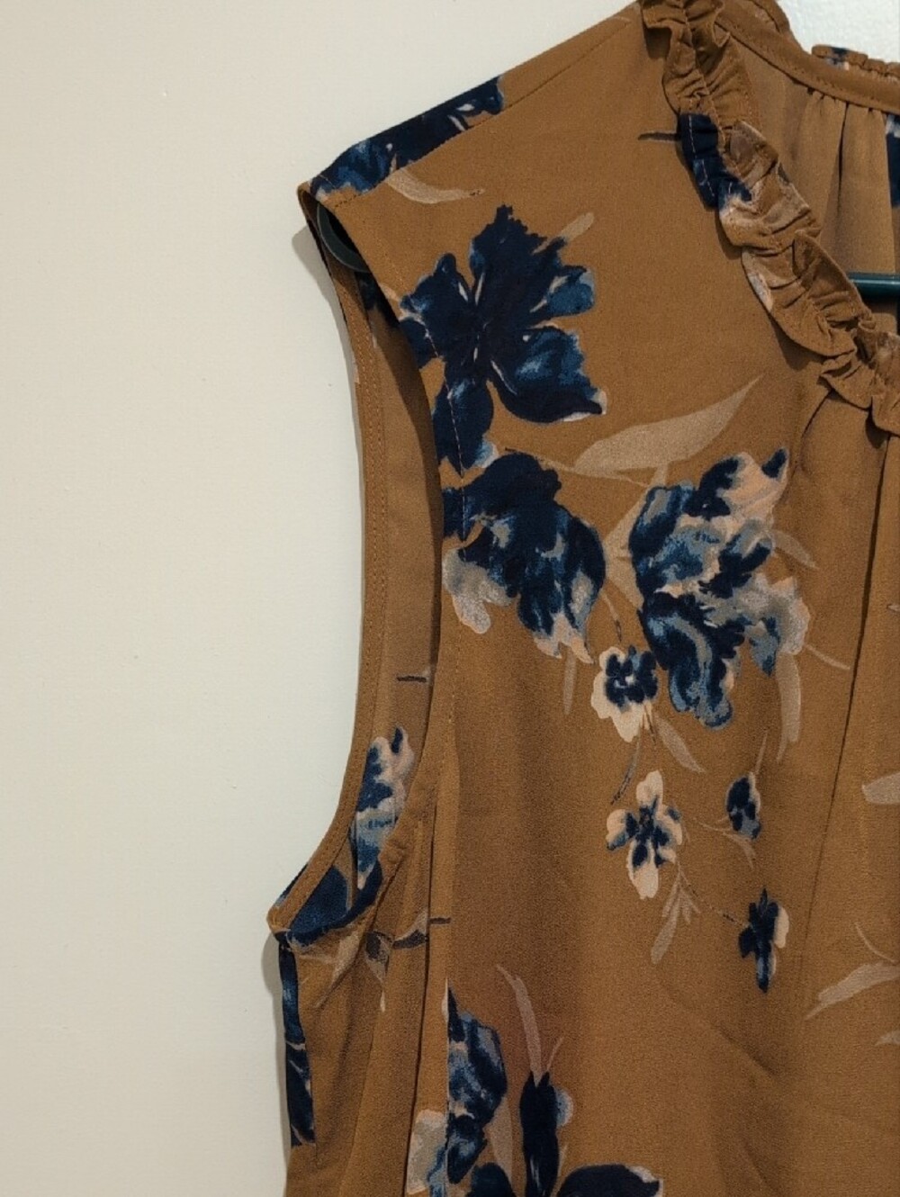 Daniel Rainn Mustard Floral Ruffle-Neck Sleeveless Blouse - Picture 3 of 4